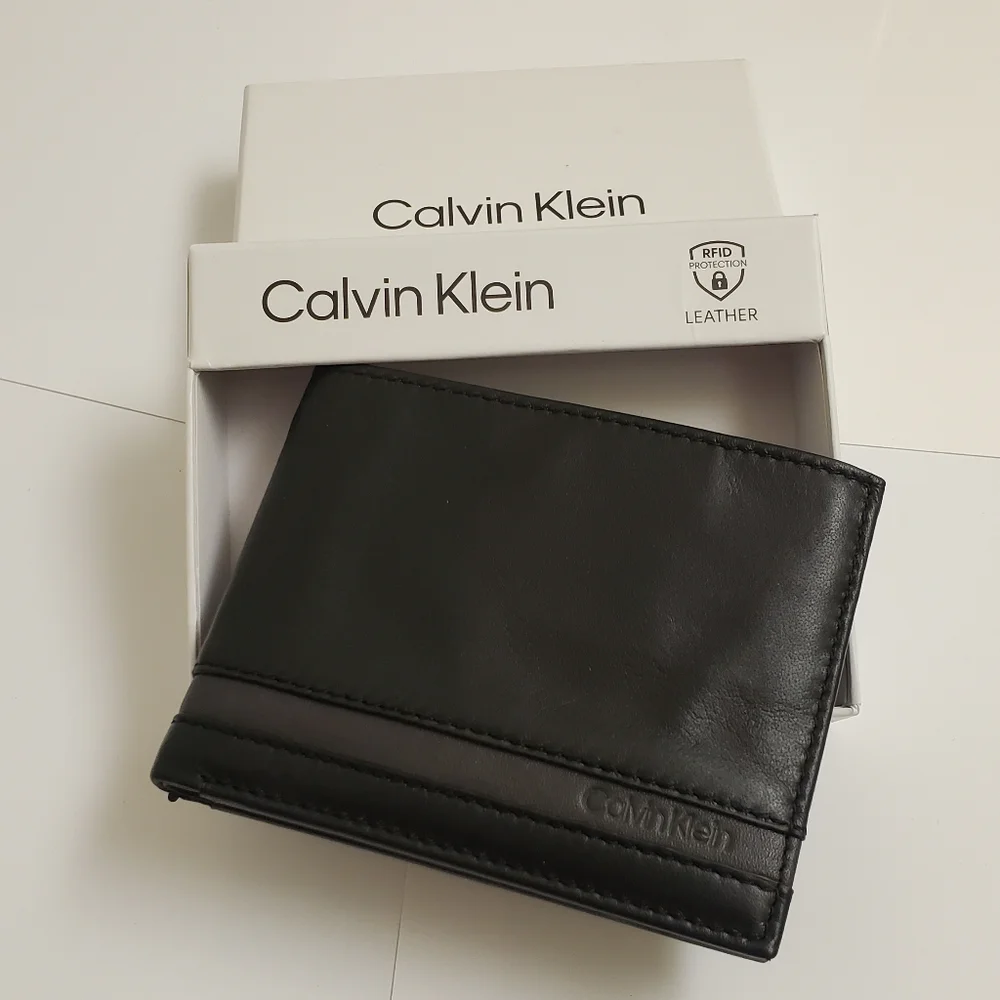 New Calvin Klein black mens real leather wallet